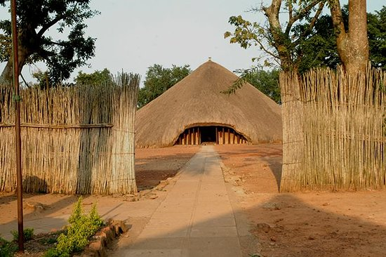 nnamiirocissy's tweet photo. The #kasubitombs are a burial place for the fallen kings &amp; are spiritually active in the Buganda kingdom the kabaka of buganda and his representatives often come to perform certain cultural rituals. While on your city town in k'la kasubi tombs should be part of the areas to visit https://t.co/bignqFIsZD