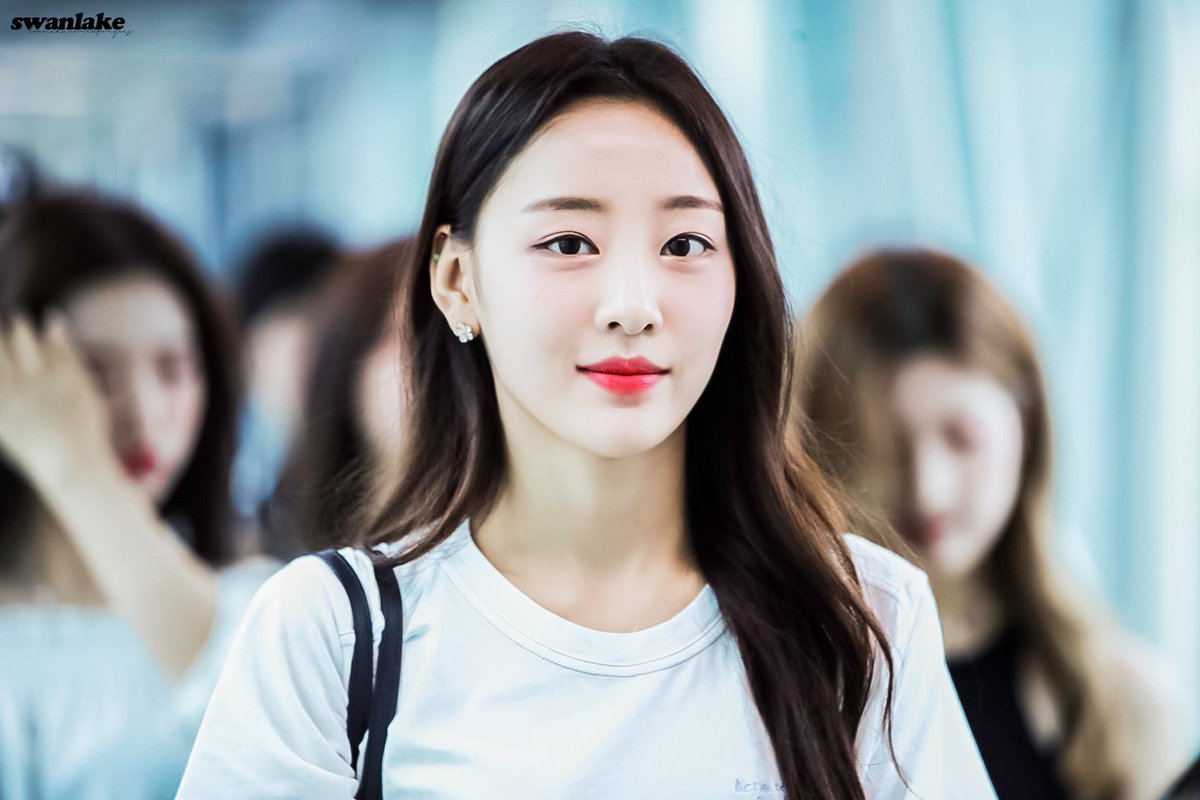 yviese's tweet photo. To my dearest long hair, you'll be missed. 🥺 https://t.co/6JetRCF4DS
