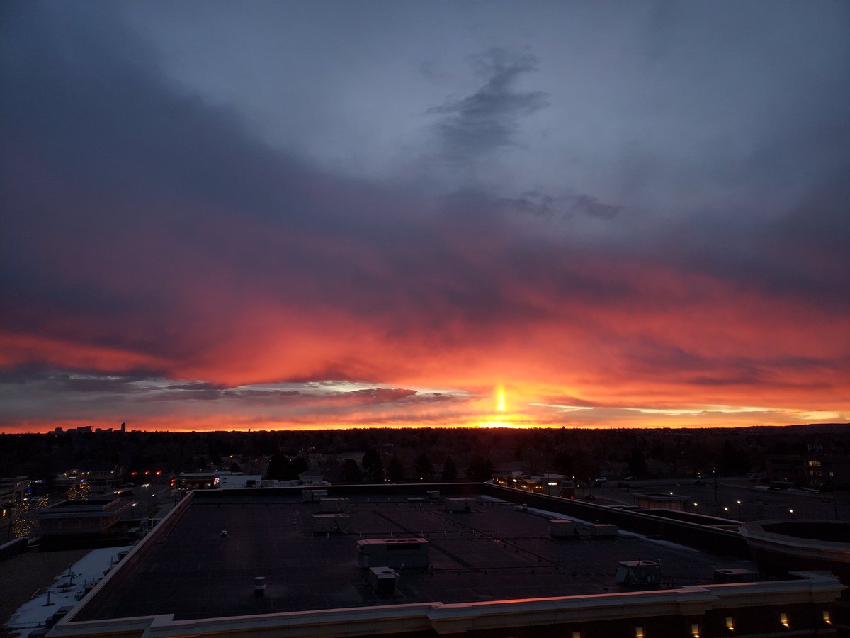 To coin a phrase from my Boston peeps, wicked cool #sunrise this morning!  Did anyone else see the sun pillar? #cowx