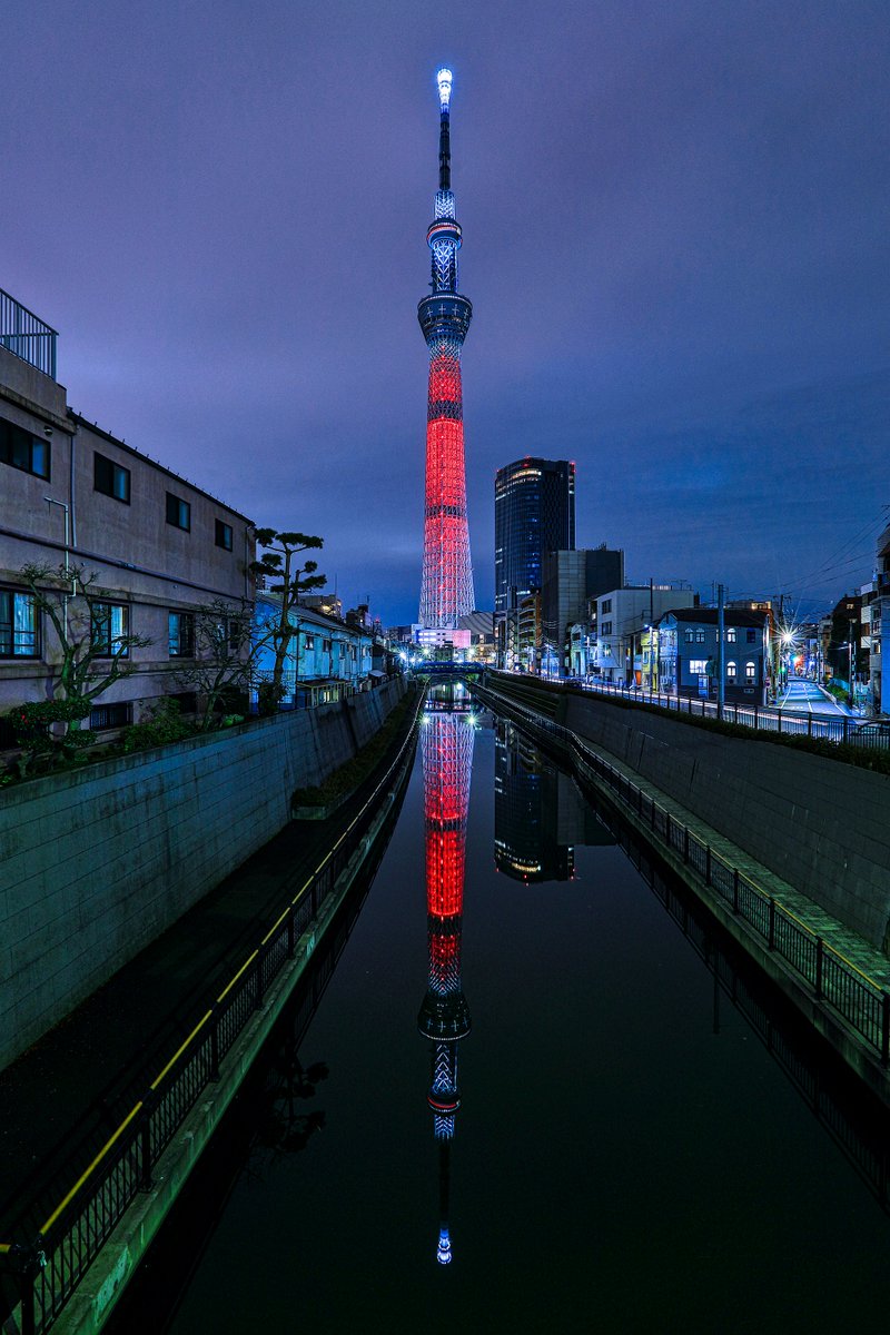中谷幸司 1月25日に撮影してきた東京スカイツリー夜景です この日は中国の旧正月 春節 をお祝いして 赤 を基調とした特別ライティングが点灯していました 点灯期間は本日の22時までだったので次回の春節ライティングは来年ですかね 東京スカイ