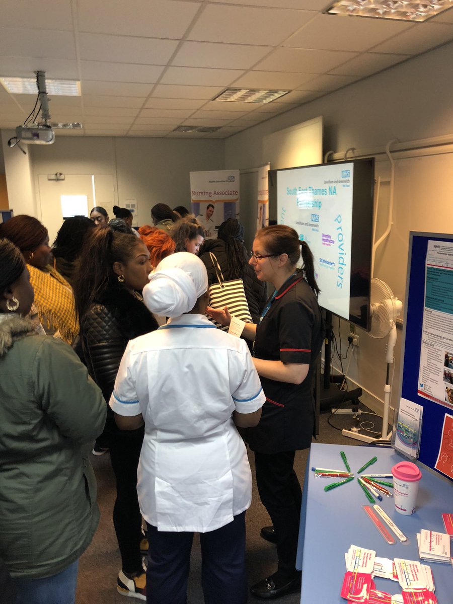 LGT_amanda's tweet photo. Great to be celebrating with the ANAs today and seeing so much interest in the open day @LGT_NAs @lgt_recruitment @AngelaH_LGT @LGT_Qi @LG_Apprentices @LG_NHS https://t.co/YT0T6bA255