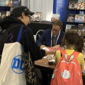 stanberybooks's tweet photo. Many thanks to those who came to yesterday’s signing at #alamw20. I am so grateful for all of your kind words about #MaxsBox and #UnravelingRose! And thank you to the @Schifferbooks team for helping make it such a special day. Many happy memories!! #childrensbooks @alamw https://t.co/iWNScTDIsy