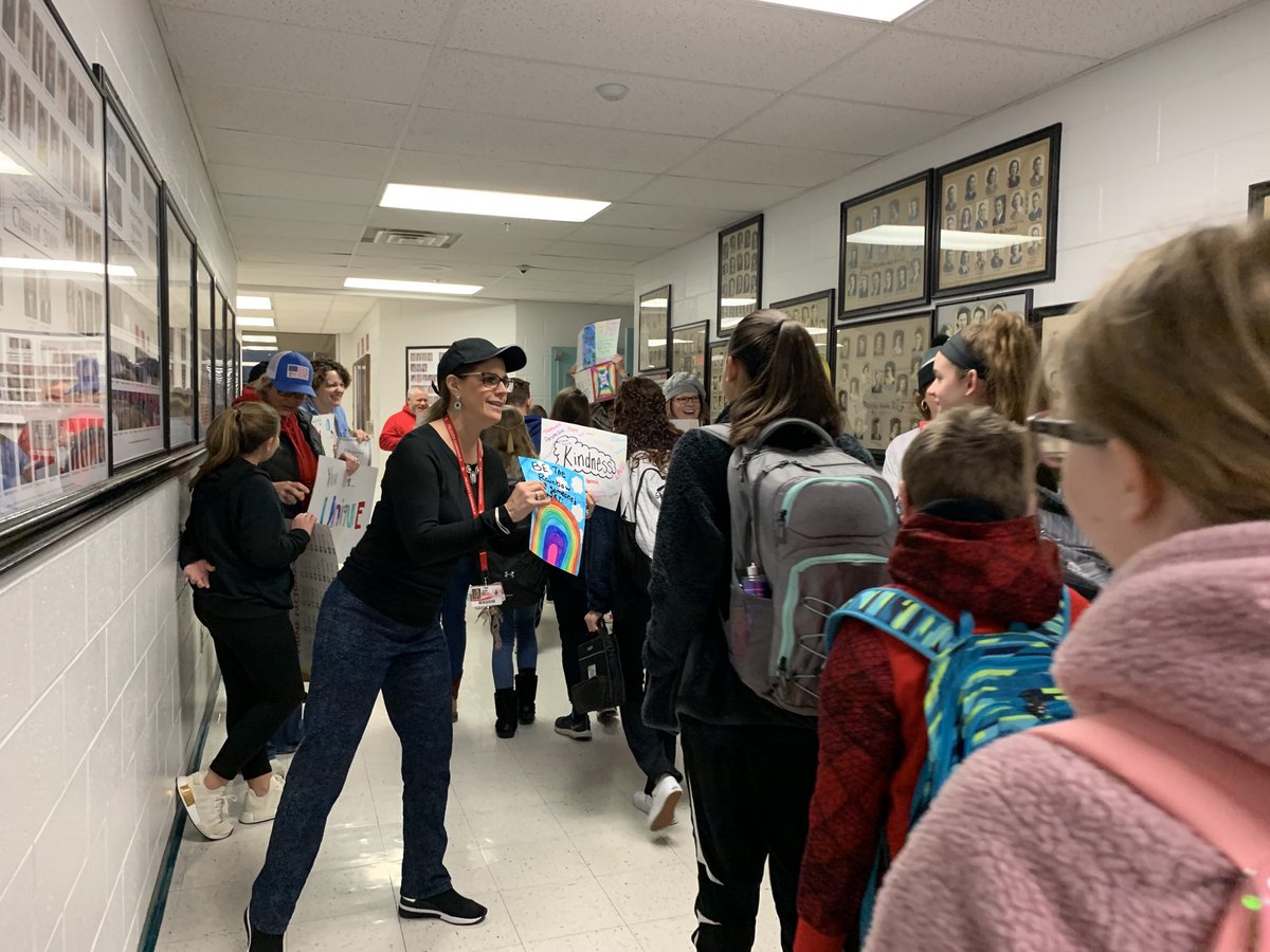 TrishHiler's tweet photo. Great Kindness Challenge Week started this week with the teachers greeting the students with positivity! It’s a Great Day to be a Cardinal. https://t.co/xzcKTNXRPy