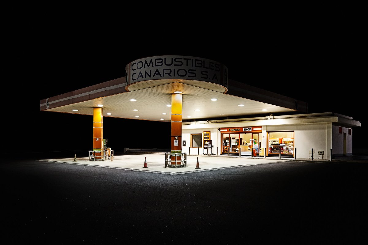 glad to present you a recent work!
Say hi to a new Petrol Station from Lanzarote!

Combustible-Canarios, Lanzarote, 2019

from: petrolstations.de