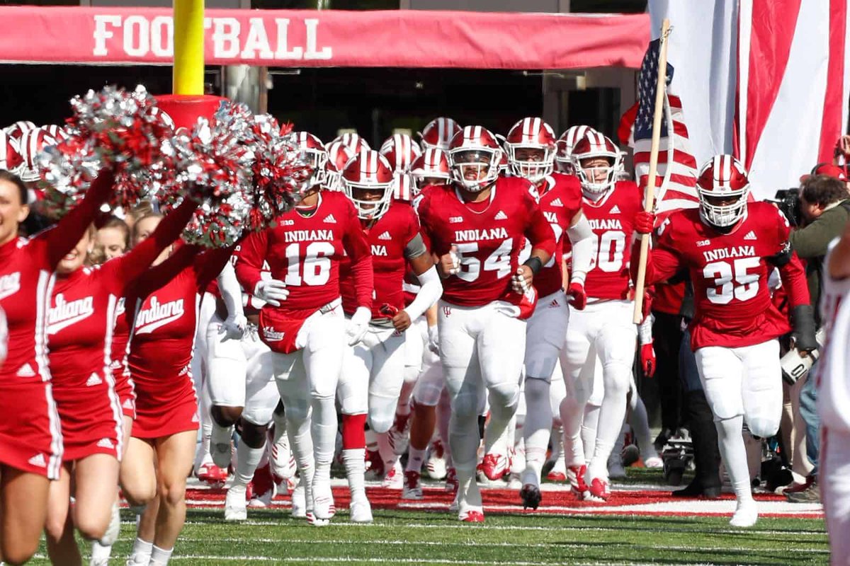 Proud and Honored to receive another offer from the University of Indiana🤍❤️<a href="/Dwight_XOS/">Dwight Thomas - Catapult Sports</a> @RodneyW84590402 <a href="/PantherZone/">Dr. Phillips HS Athletics</a> <a href="/dphsfootball/">Dr. Phillips</a> <a href="/IndianaFootball/">Indiana Football</a>