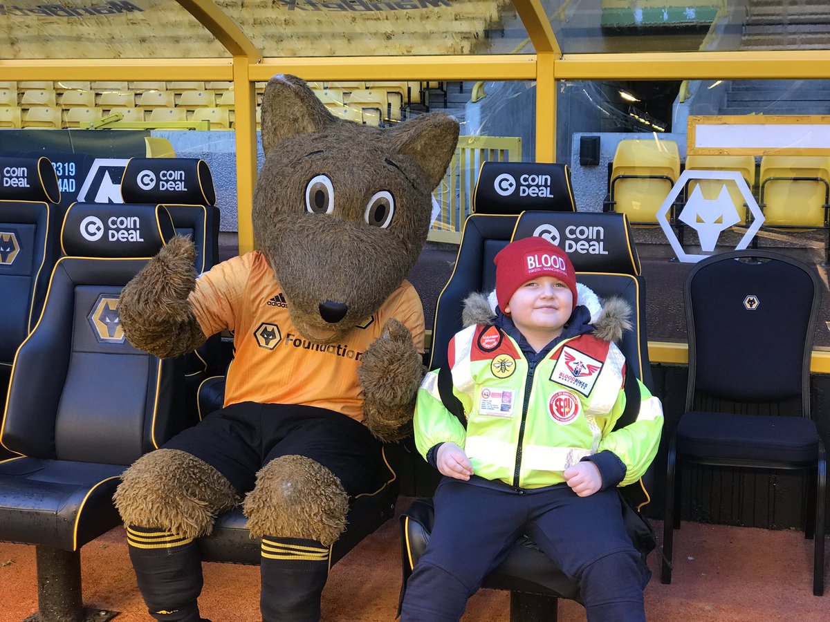 Great to meet Caiden today during his Prmier League Stadium Dash!

He’s raising vital funds and awareness for <a href="/servobn/">Serv OBN Blood Bikes</a>, donate here if you can 👉justgiving.com/fundraising/to… 

#MondayMotivaton <a href="/Wolves/">Wolves</a>