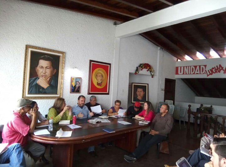 charlychaves's tweet photo. #27Ene || Reunión del equipo estadal del @PSUVTachira @PartidoPSUV 

¡Trabanjado juntos
#RumboAlCrecimientoProductivo de nuestra Patria 🇻🇪!

@NicolasMaduro @psuvaristobulo @FreddyBernal @JuntosXTachira https://t.co/gHGPu1wTj7