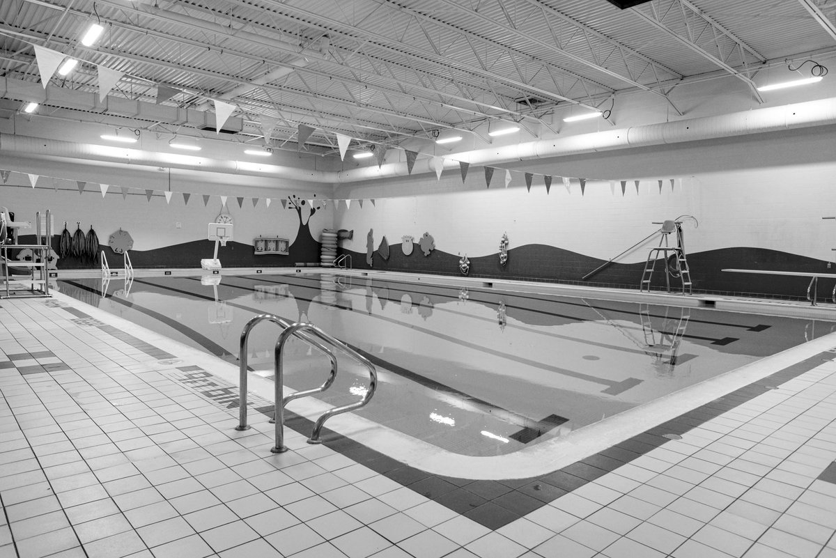 Pool update: The Wallaceburg Sydenham Pool is closed due to unscheduled maintenance. We'll provide more updates as soon as possible.