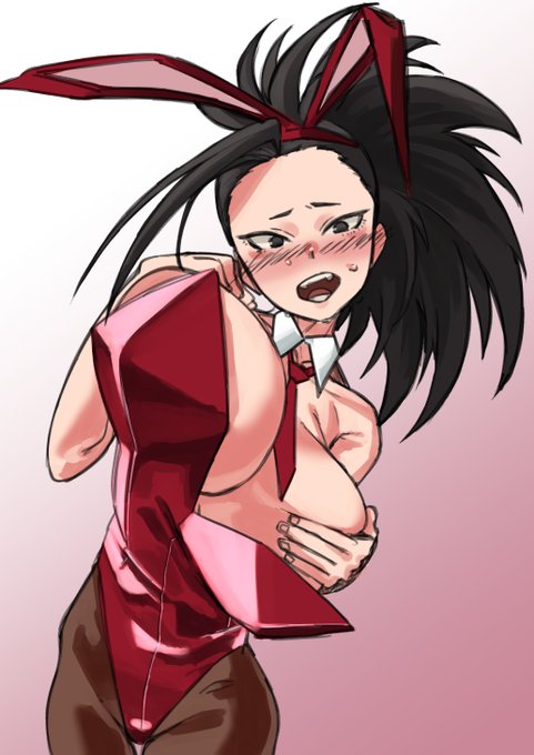 これはバニーを着せられるも零れそうになるヤオモモの落書きです 