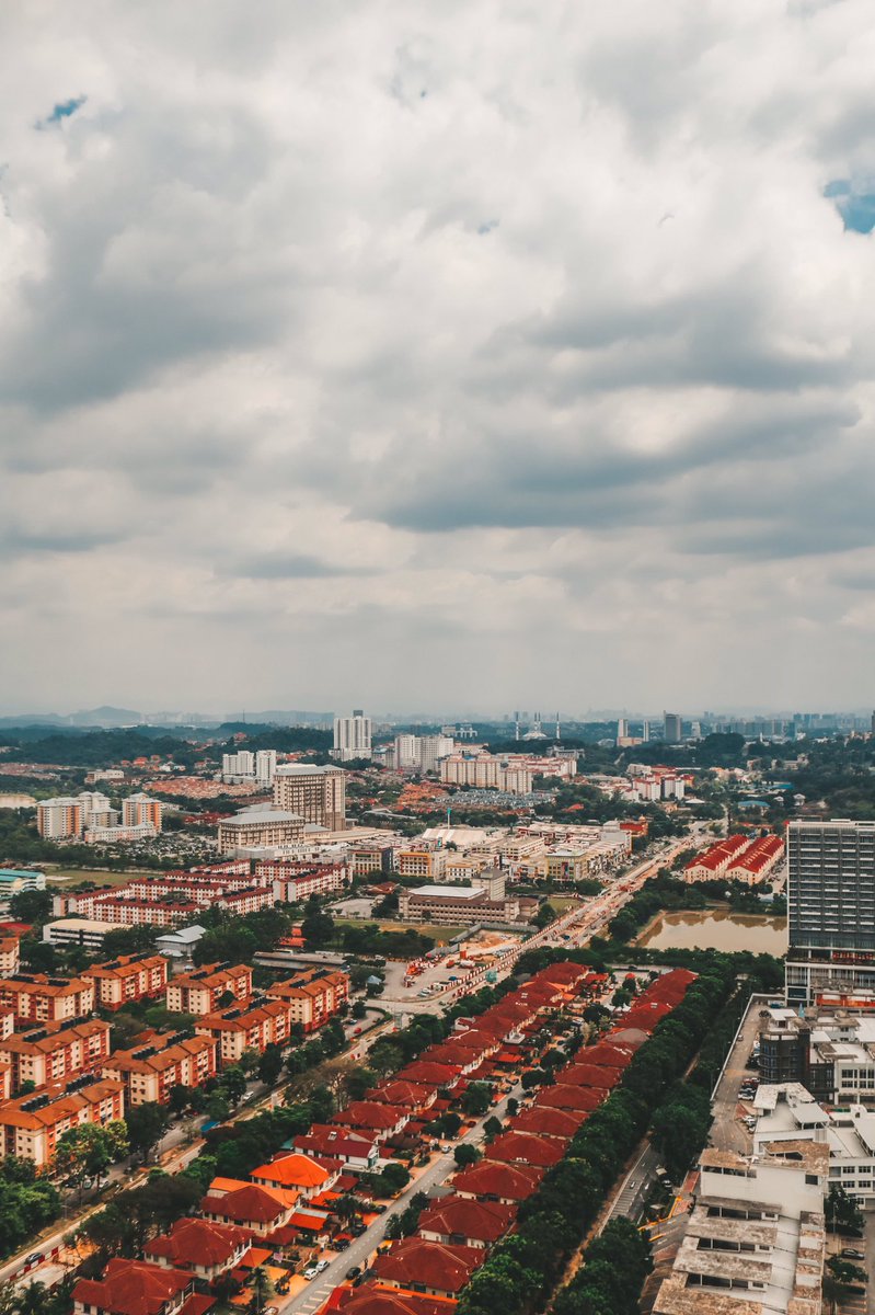 ajimpaan's tweet photo. Seksyen 7, Shah Alam.
#photographymy #photography #ig_color #shoot2kill #explorecreate #tonechaser #potraitphotography #mygenggua #fotomy #colorplay #artofseeing #colorblocking #fotomy #creativeAV #igermalaya #ig_malaysia #fotografia #canonphotography #canon80d #shotoncanon https://t.co/mRDVLFFOKG