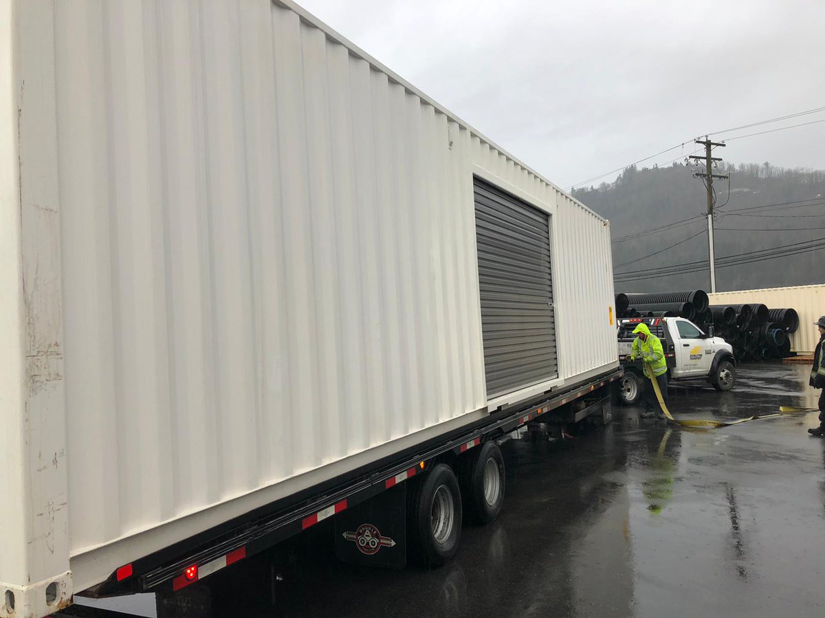 TargetBoxCA's tweet photo. A convenient storage solution for @SouthIrrigation ! We upgraded a 40ft high cube container with a 10' roll up door for easy access.

Thanks for choosing us and a big shootout to Double Time Transport for the successful delivery!

#storagesolutions #convienentstorage https://t.co/mpQAv8MB21