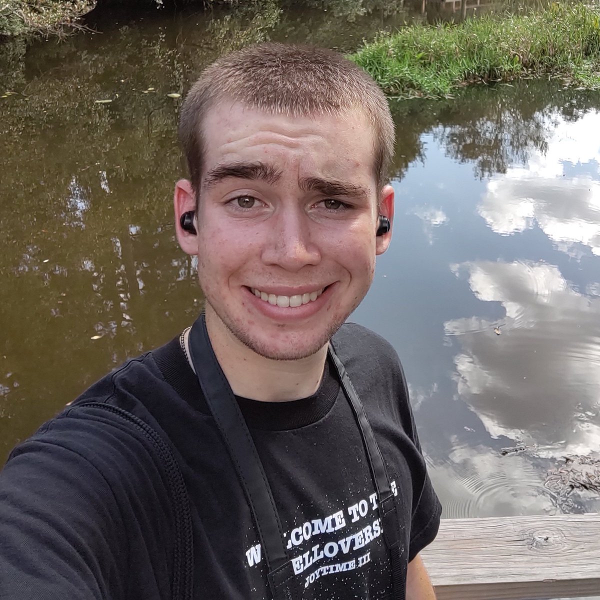 Meet the Exec Monday!
Hey everyone! My name is Jackson.
I'm a freshman Cybersecurity major in the Kugelman Honors program. I am also Freshman Committee Chair in SGA. 
I am from the Pensacola area, and my dad is an alumni of UWF.
Also, I absolutely love reading Stephen King books.