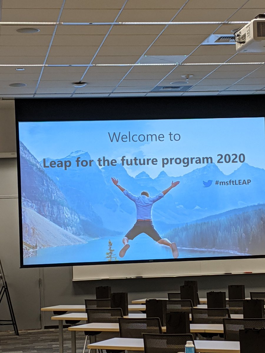 MagnusKnalstad's tweet photo. Installed and ready for the Leap for the future program here at the Microsoft headquarters in Redmond, Washington! Looking forward to an exciting week with a lot of great content from an impressive lineup of speechers! Thanks for the opportunity #ingraphic #microsoft https://t.co/fQIjwGVF1g
