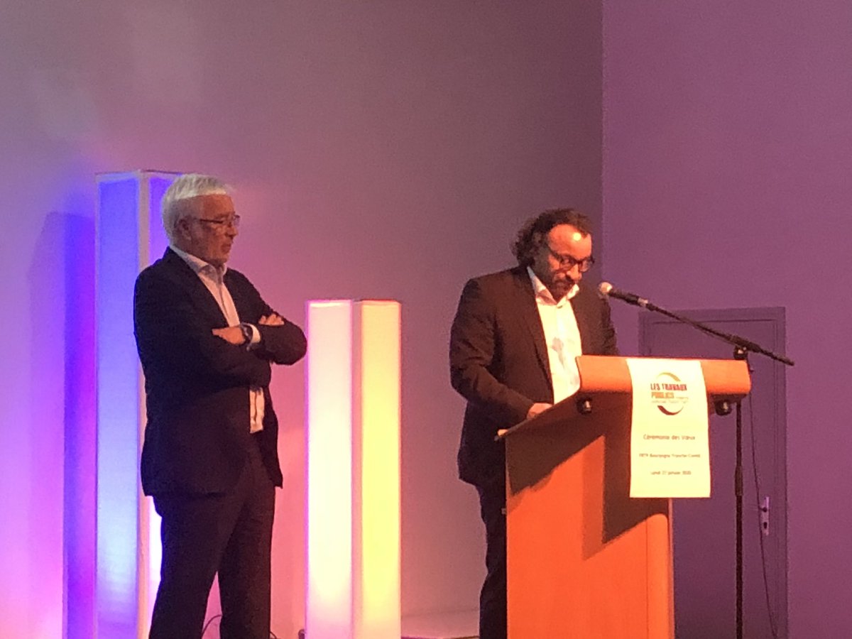 Très belle cérémonie de vœux à #Dijon pour <a href="/FRTPBourgogne/">FRTP BFC</a>. Beaucoup de monde ... on parle attractivité des métiers et activité retrouvée. Bonne humeur et optimisme au menu ! Merci à Vincent Martin ! <a href="/frebsamen/">François Rebsamen</a>