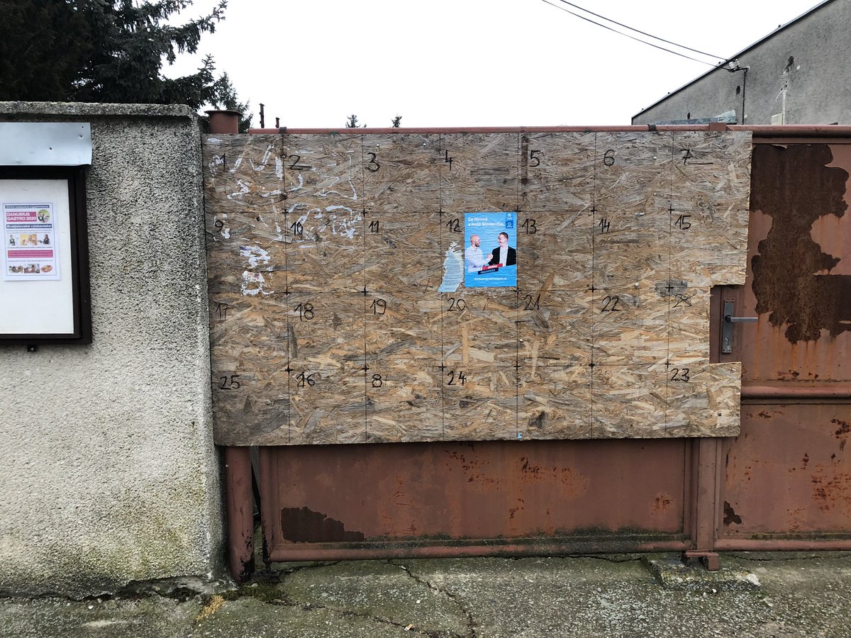 terenzanim's tweet photo. Mesiac pred volbami v malej obci v <3 TT kraja. Nikto nepotrebuje par stovak hlasov? #CampaignHard https://t.co/ZAnI8Y7miE