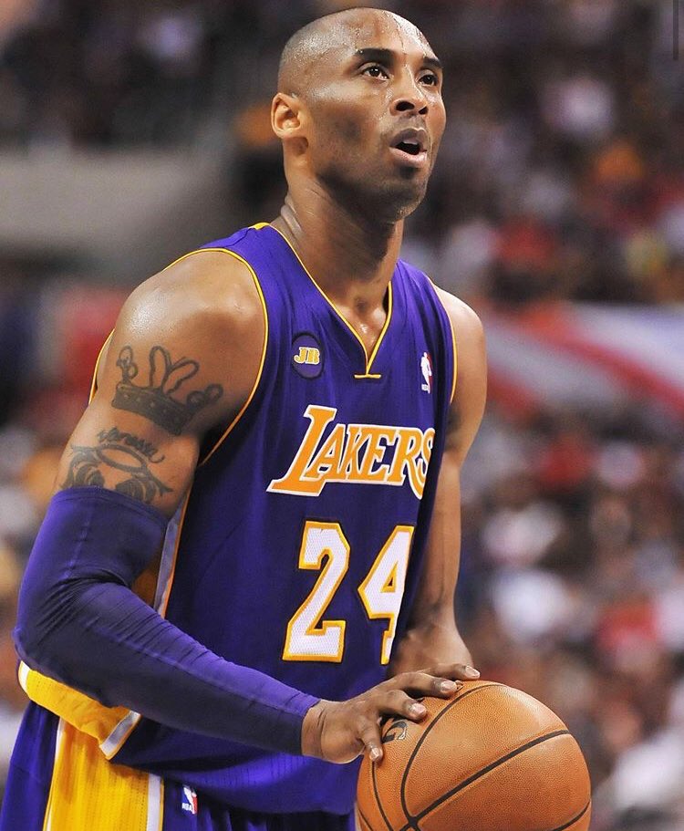agaceemirali's tweet photo. #KobeBryant #BlackMamba LegendsAreForever💛💜 Basketbolu herkese sevdiren adam
Huzur içinde uyu... https://t.co/kJLBxrT4oA