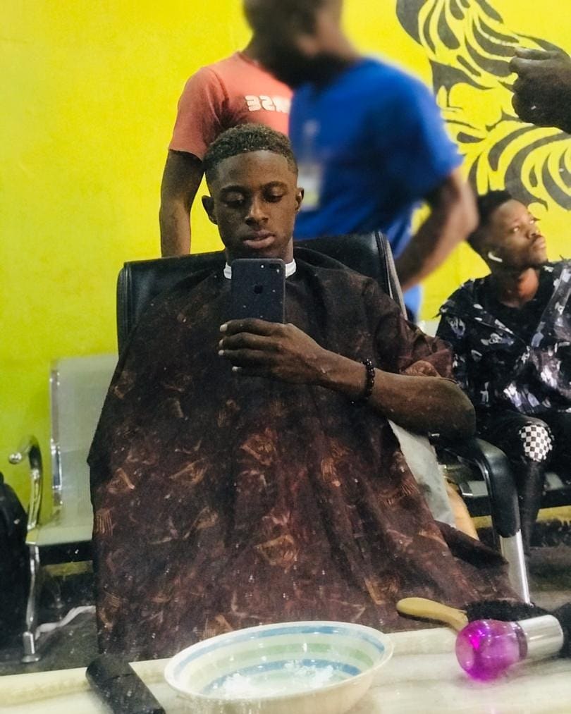 iamcarterveli's tweet photo. There_is_more_to_life😇
Have you followed @Alhajisnoweezy Google Snoweezy✨ #TeamSnoweezy #yyb_records #Snowforce #Snoweezyfanpage #Slic2020 #Vision2020 https://t.co/tdPbZ5sct1