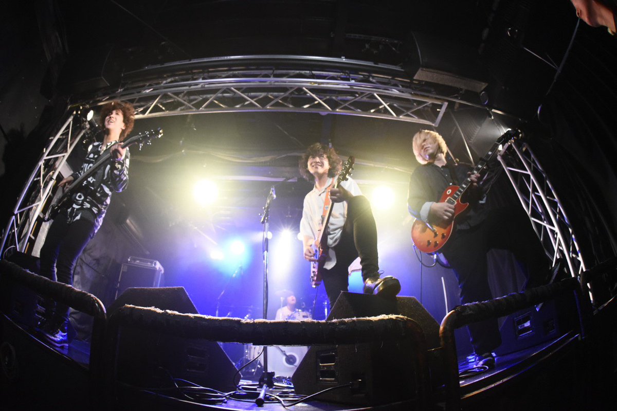 hatotospice's tweet photo. 昨日は柏DOMeありがとうございました🕊

素晴らしく刺激的な夜でした
足を運んでくれた人にもこんな感覚を共有できてたらいいな

やっぱ音楽って最高ですね

次は2月19日下北沢ReGにて！

📷@ienvyyou311 https://t.co/vKFeym2liF