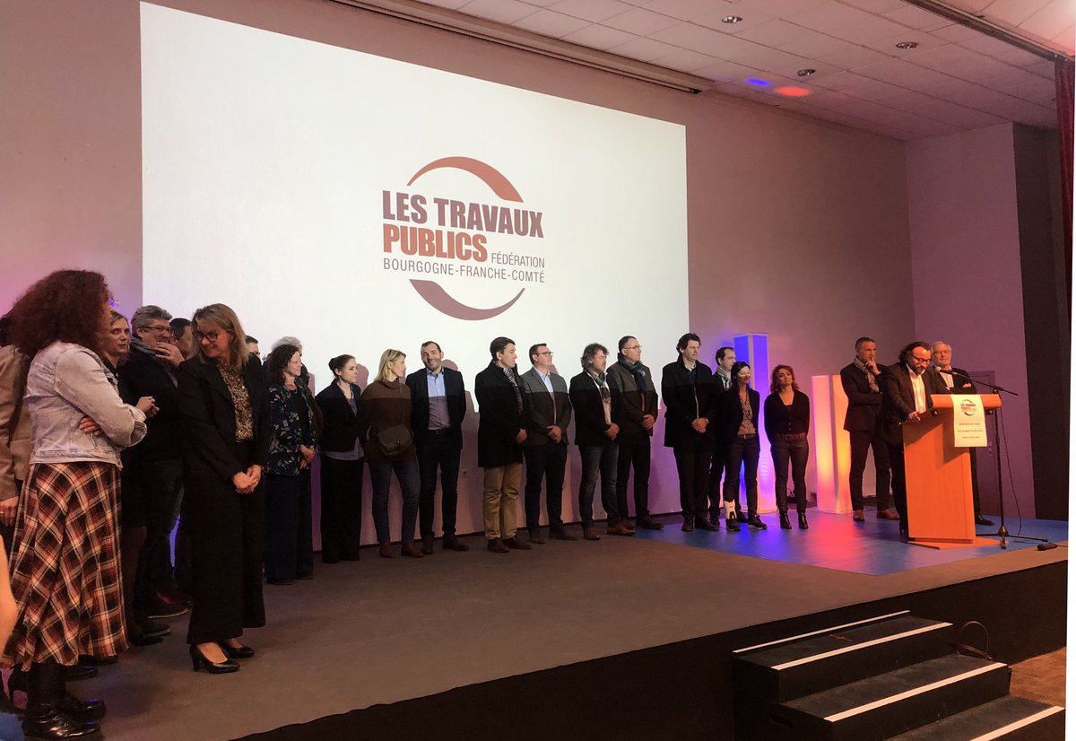 Une belle équipe au service de nos entreprises bourguignonnes et franc comtoises <a href="/FRTPBourgogne/">FRTP BFC</a> service et proximité pour faire gagner les TP <a href="/FNTP_info/">Les Travaux Publics</a> <a href="/cavagneb/">Bruno Cavagné</a>