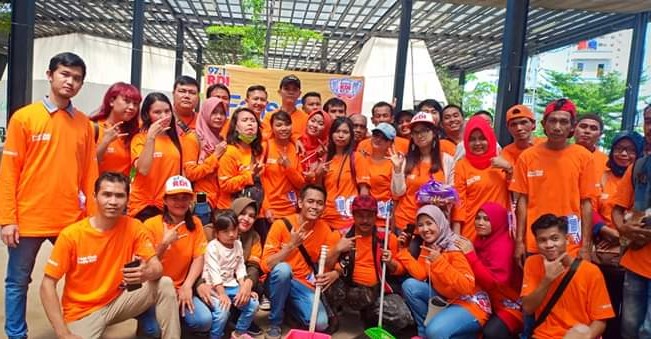 Ari Xtrada (@ari_xtradaa) on Twitter photo <a href="/rdi971/">97.1 FM RADIO RDI JKT</a> <a href="/KongJaing2/">Kong Ja'ing</a> <a href="/ainatitta/">aina titta</a> Asam Asam Rasa Jeruk.
Manis Manis Rasa Pepaya.
Tidak Ada Hal yg Buruk.
NgumpulEkseizz kita yg punya.
<a href="/FansClubRDI971/">Fans Club Radio RDI 97.1 Fm</a>
#Santun <a href="/rdi971/">97.1 FM RADIO RDI JKT</a> <a href="/KongJaing2/">Kong Ja'ing</a> <a href="/ainatitta/">aina titta</a> Asam Asam Rasa Jeruk.
Manis Manis Rasa Pepaya.
Tidak Ada Hal yg Buruk.
NgumpulEkseizz kita yg punya.
<a href="/FansClubRDI971/">Fans Club Radio RDI 97.1 Fm</a>
#Santun