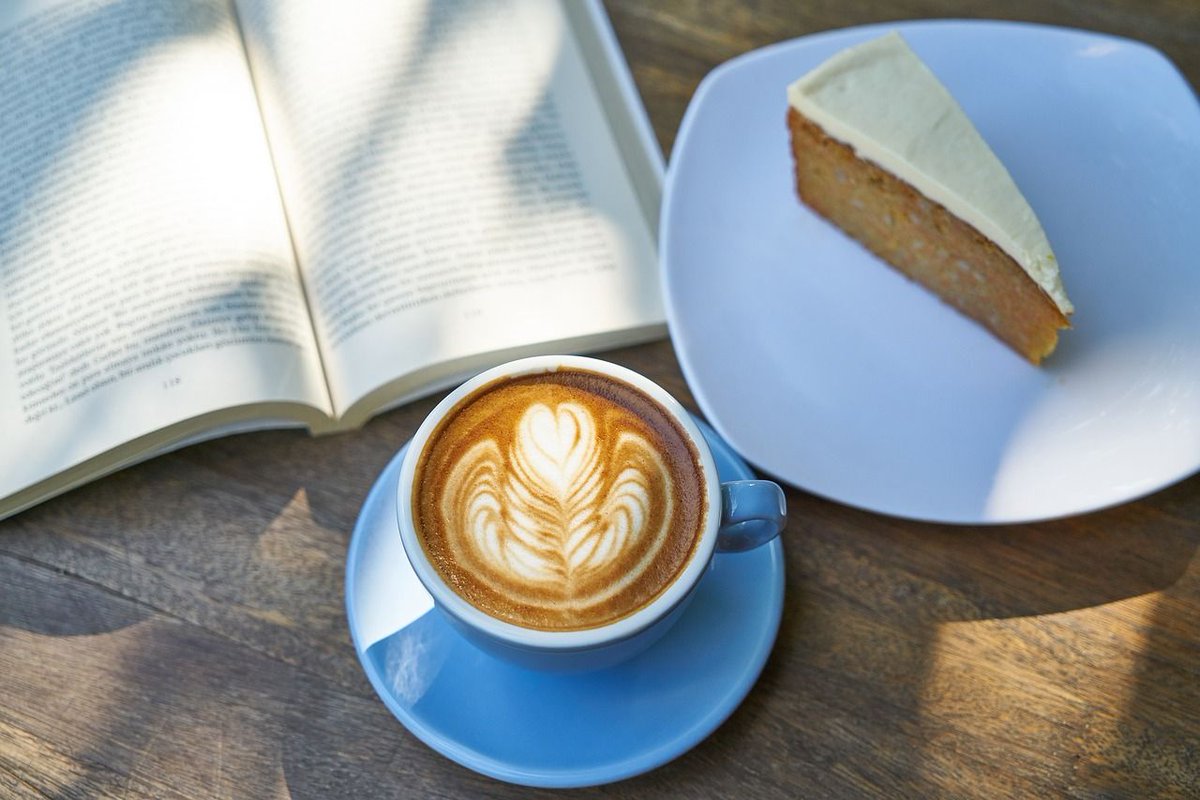 INSOLITE :  Le déjeuner littéraire ! :D  

Depuis trois ans, la médiathèque Valais Sion propose aux amateurs de littérature des déjeuners littéraires. L’occasion d’échanger à l’heure du brunch ! 😁

buff.ly/30XaSDK
