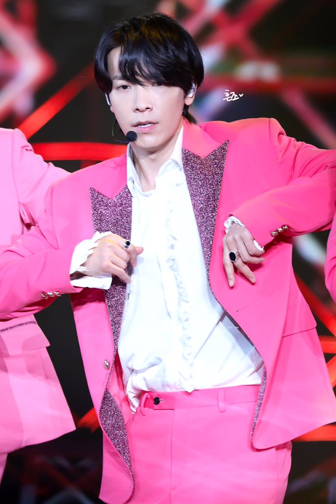 200118 | SUPER SHOW 8 
                                                                                             
#슈퍼주니어 #SUPERJUNIOR #동해 #이동해 #leedonghae