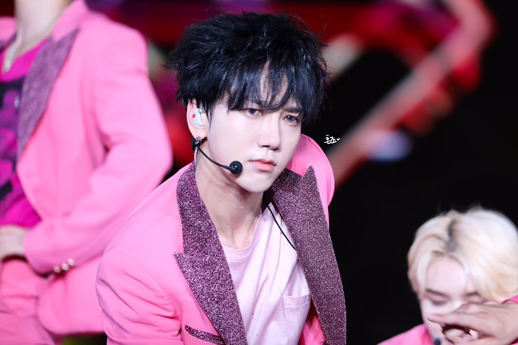 200118 | SUPER SHOW 8 

#슈퍼주니어 #SUPERJUNIOR #예성 #Yesung #김종운