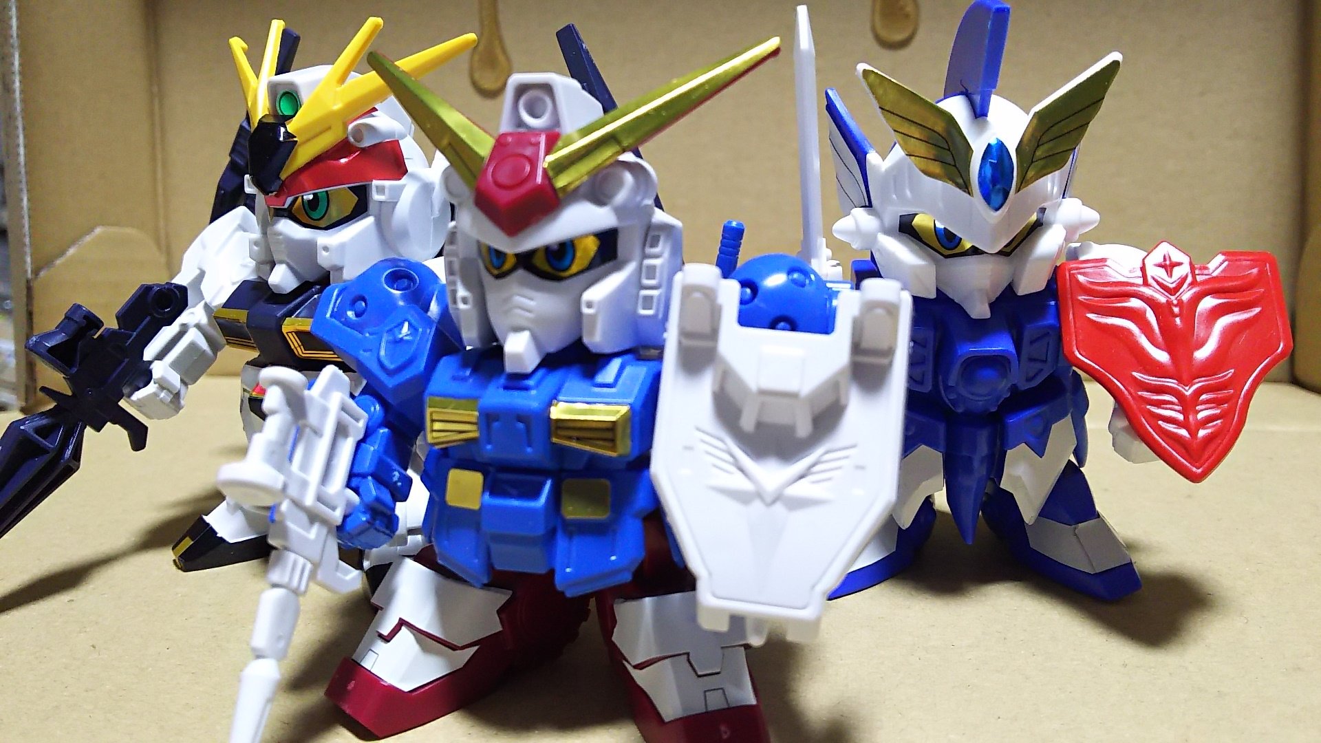 シン 黒野 昴d ユウ 光を掴めた ネクサスも見つつsdガンダムフォースも見てたら貰い物だけど全く組み立ててなく手を着けて無かったプラモのことを思い出して この機会にと思って組み立ててみた Sdガンダムフォースも ウルトラマンネクサスも