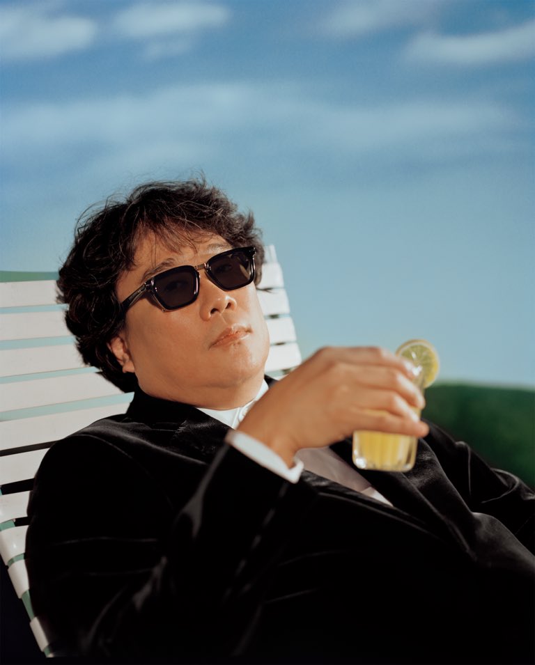 BONG ON THE COVER OF VANITY FAIR A KING