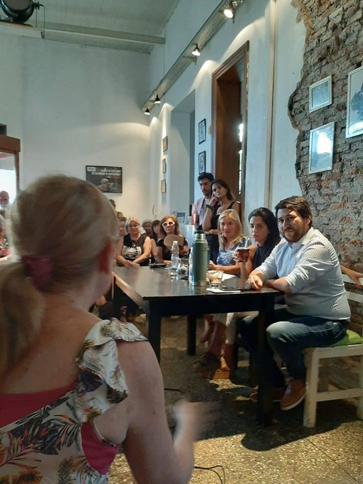 marcepastore's tweet photo. Participamos del encuentro de Luana Volnovich con lxs Adultos Mayores del Ateneo NK y afiliadxs del PAMI, en el C.C La vecindad. Celebramos el triunfo electoral y la designación de esta compañera. También, la de Marcelo Leyria aquí, en La Plata https://t.co/xlCHoQvVph