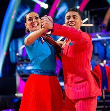 MirrorsDanceUK's tweet photo. NEW BEGINNERS #BALLROOM #QUICKSTEP CLASS!
3 week course starting Wed 29th Jan, 7:15pm @ SBC, St Thomas Rd, #Stopsley nr #Hitchin &amp; #Harpenden
Just £22.50 pp!  NO EXPERIENCE NECESSARY!
LEARN TO #DANCE TO BIG BAND #SWING MUSIC! 07 889 800 809 https://t.co/gaFW70WML3