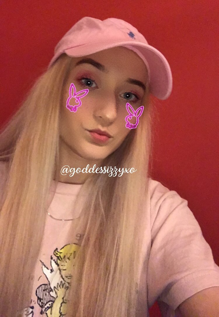 Izzy ♋️ tweet media