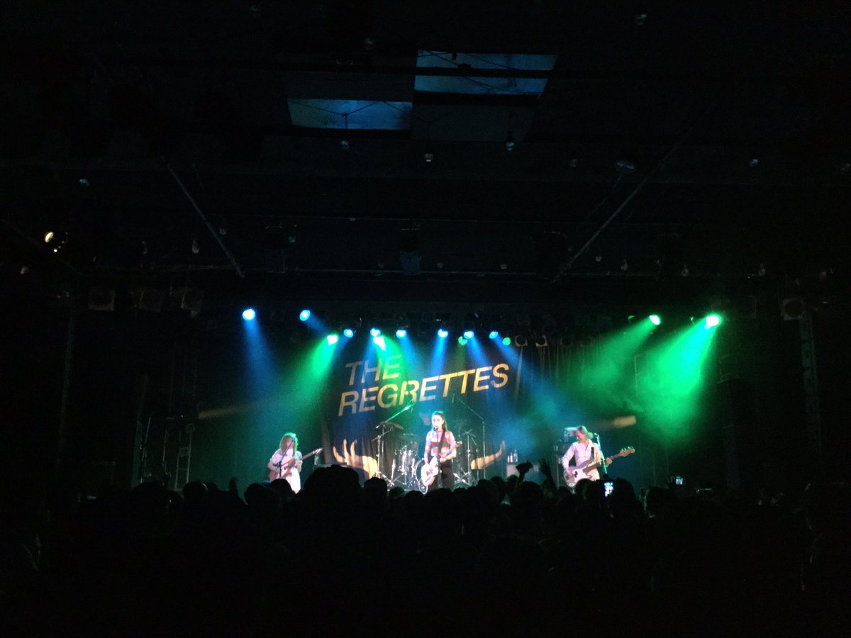 SWDgari's tweet photo. The Regrettes のライブ東京公演
見るのはサマソニぶり。元気いっぱいだった！公演時間は45分ぐらい？短すぎる！
#theregrettes #regrettes https://t.co/KbtDPmX6YN