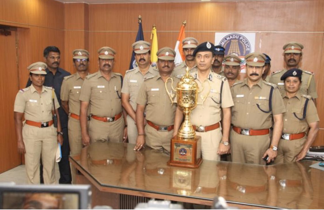 policecbecity's tweet photo. Commissioner with team of police personnel who are part of C2 Race Course Police Station. Heartiest congratulations to all the men and officers. Proud moment for Coimbatore City Police. https://t.co/y1zxE8AjPj