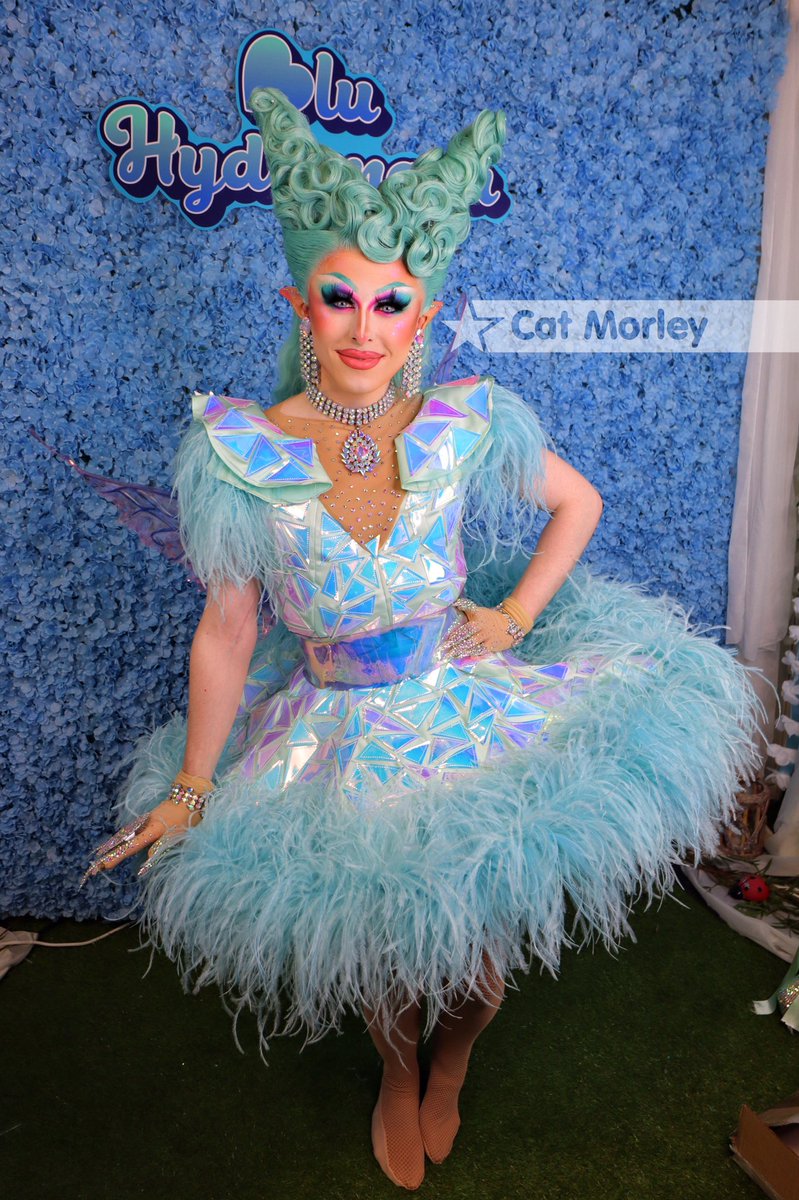 CatMorleyPhoto's tweet photo. Blu Hydrangea at @RuPaulsDragCon UK 

@olympia_london 
Full set: https://t.co/vwQNyJV99E

@BluHydrangea_ #bluhydrangea @WorldOfWonder @dragraceukbbc @RuPaul @RuPaulsDragRace @weare_premier @avalondotred @catmorley @photoshelter #rupaulsdragrace #rupauldragcon #dragcon #dragconuk https://t.co/8bX4kywOBn
