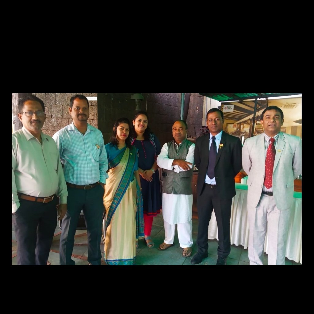 FidalgoHotelGoa's tweet image. Glimpse of the Republic Day Flag Hoisting Celebration at Hotel Fidalgo. 
#hotelfidalgo #panaji #goa #flaghoisting2020 #happyrepublicday #71strepublicday #india #hotels