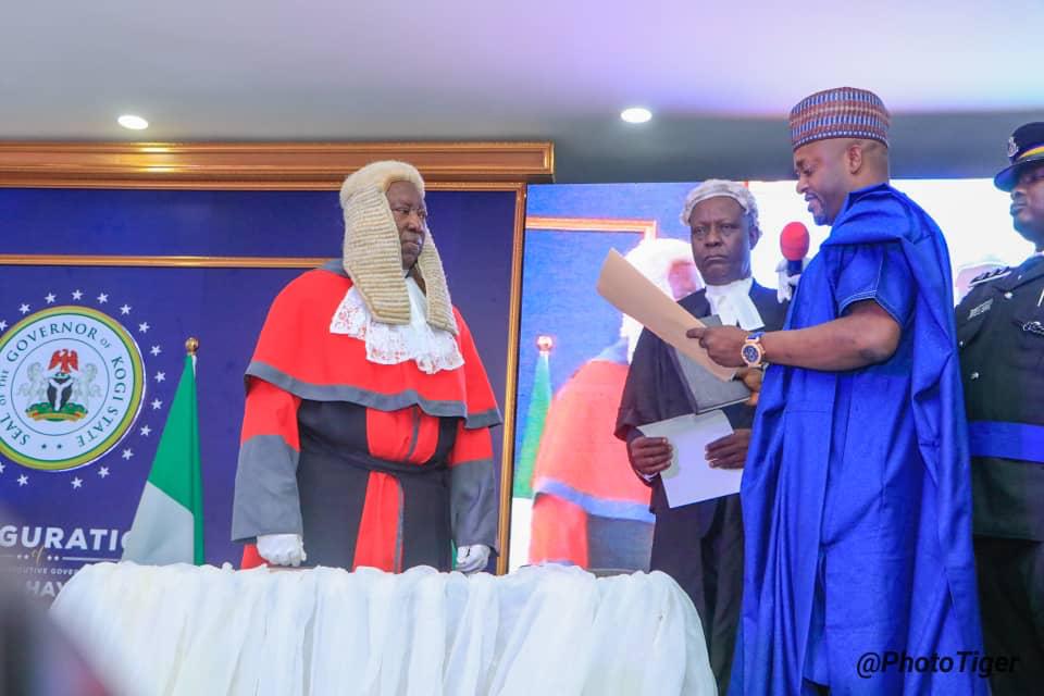 Ziliyaxx's tweet photo. His Excellency, Executive Governor of Kogi State and His Deputy, Chief Edward David Onoja (@ed_onoja) were today sworn in by Chief Judge of Kogi State, Justice Nasiru Ajana, CON at the Glass House @LugardHouse, Lokoja.
#YBMC @BellOnoja #GYBCEDOInauguration https://t.co/ocwpGQKvSc