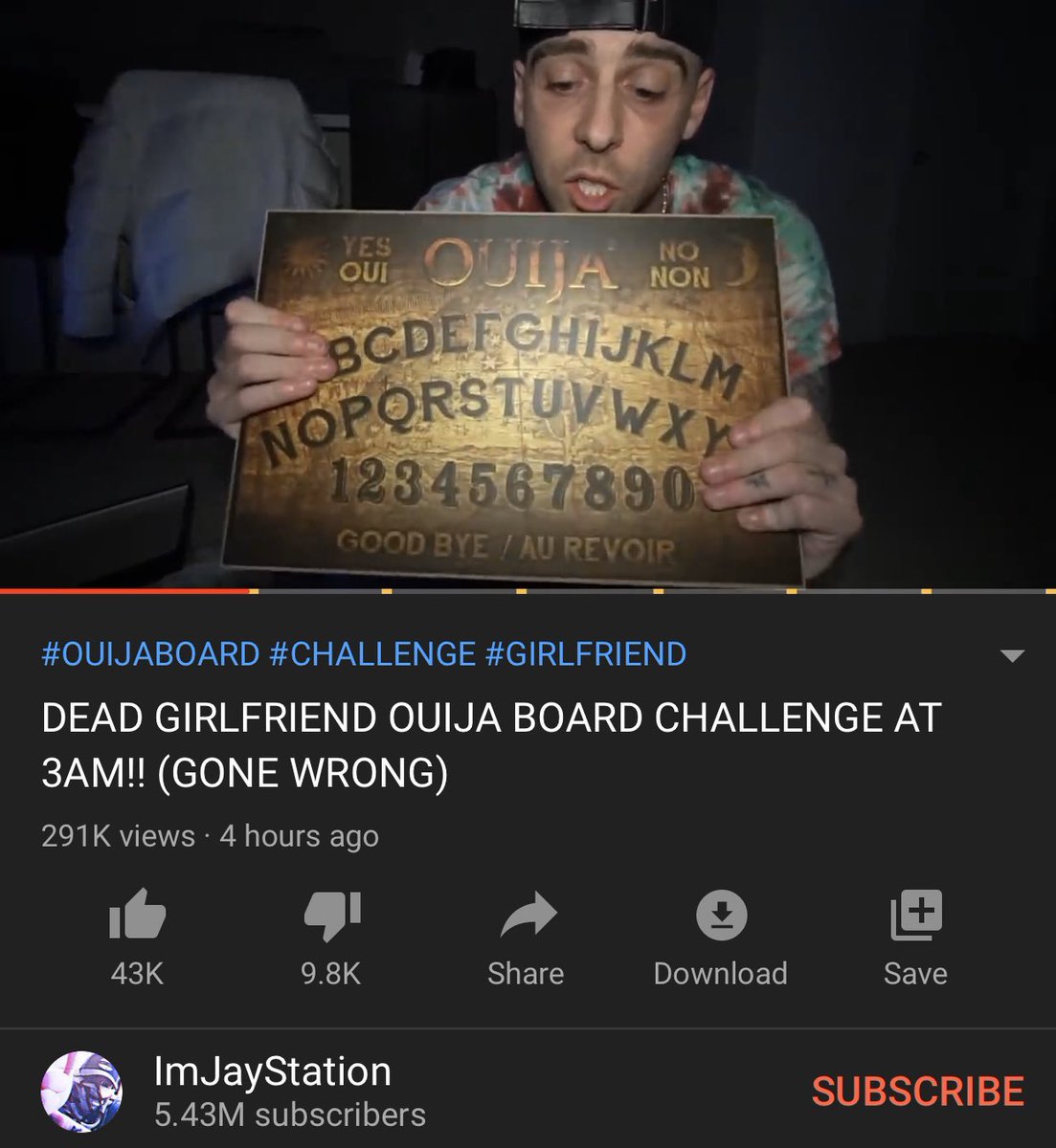 TopDesTwittos's tweet image. Pendant ce temps sur YouTube