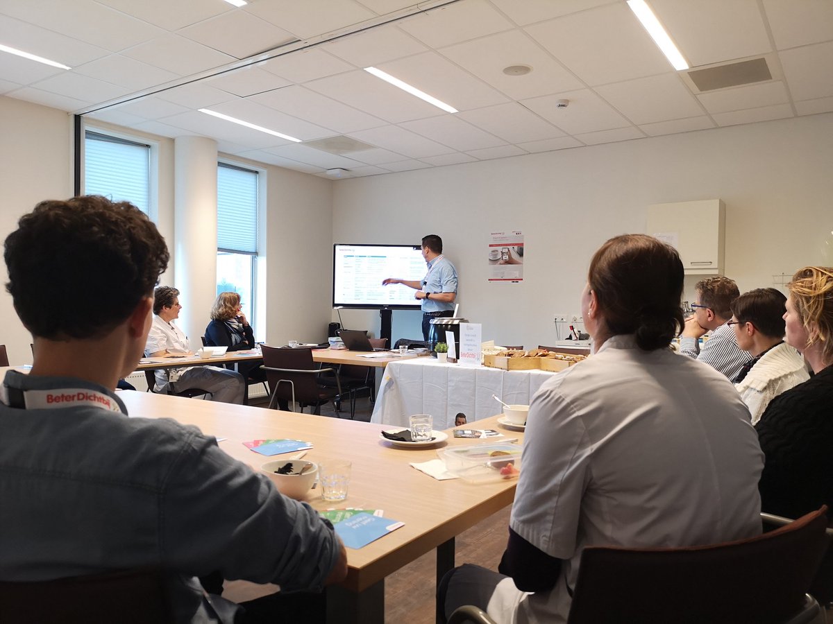 eHealth_Susanne's tweet photo. Leren van elkaar, want waarom zou je het allemaal zelf moeten bedenken? #beterdichtbij #lunchandlearn https://t.co/dXSKDIopJz