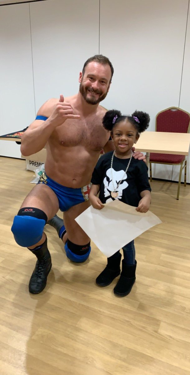 AlexAngell18's tweet photo. So yesterday was upw 5th anniversary n we took a excited little 3 year old who enjoyed it a lot. She did very well at her meet n greet all by her self.@Thejosh_james @realenglishlion @TheProductDS @JakeMcCluskey @UPWPlus https://t.co/lEjoH9N0Id