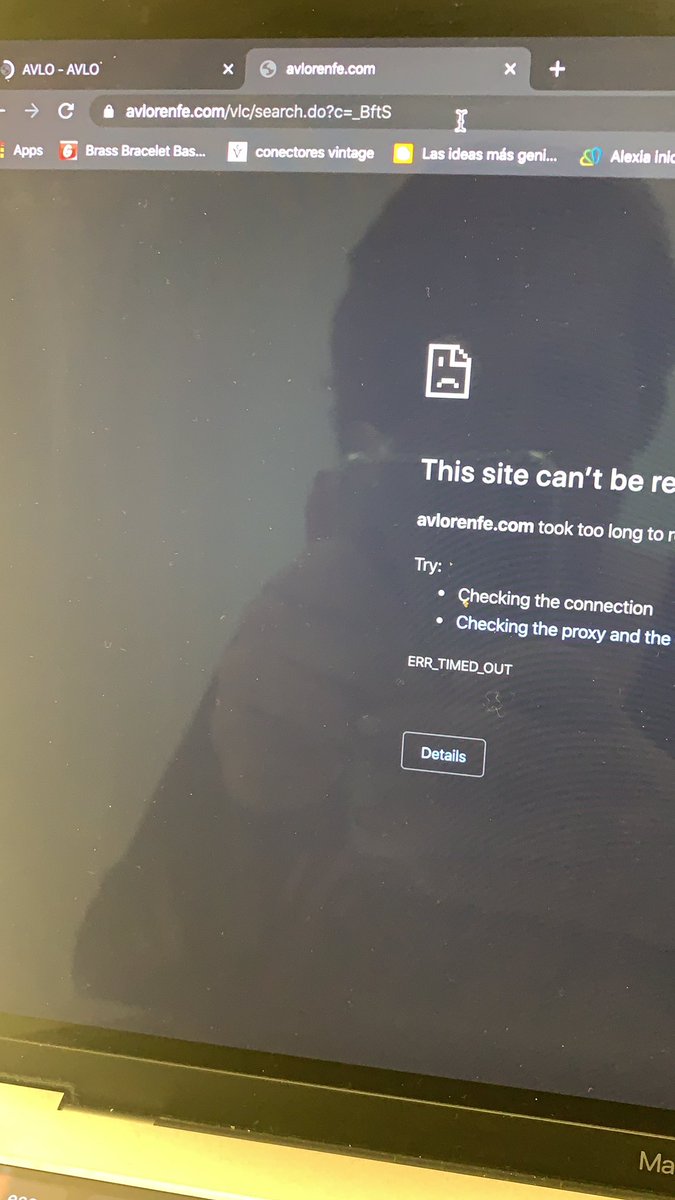 #renfe lo ha vuelto a hacer  #AVLO #avlorenfe y no hay quien entre en la página.