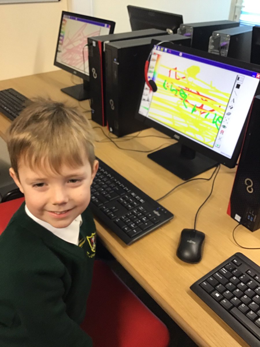 sjvblackpool's tweet photo. Writing our names on the computer, manoeuvring the mouse is quite tricky!#ClassRM https://t.co/LWp5aLVS4b