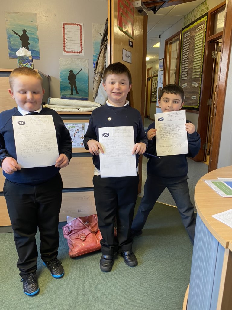 BlacklandsPS's tweet image. 📌 P3/4 parent/carers! 📌
Watch out for letters coming home this week about an open afternoon. These boys have been along to share their super letters... 
#openafternoon #scottishtopic #writingfocus #proud #effort