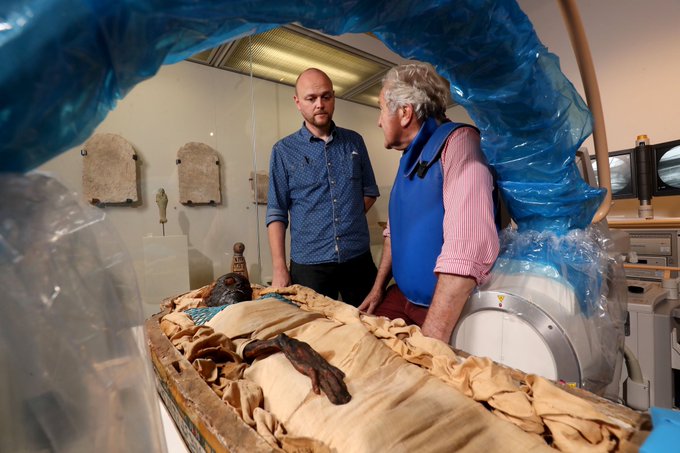 View image on Twitter