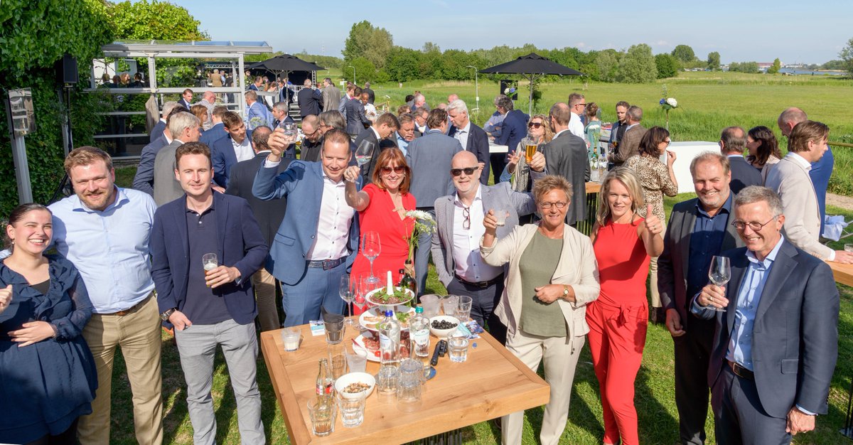 De Innovation Award ZHZ is niet meer weg te denken uit de regio ZHZ. Ook dit jaar de uitreiking  op 27 mei bijwonen? Meld u dan aan als partner. Kijk hiervoor op: lnkd.in/gMywiuQ
