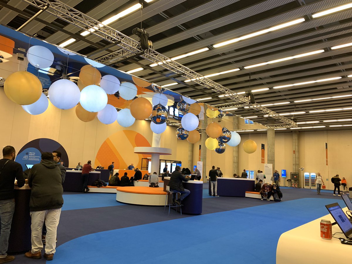 ch_cisco's tweet photo. Welcome Back @CiscoLiveEurope #CLEUR https://t.co/r7QAa1YgIN