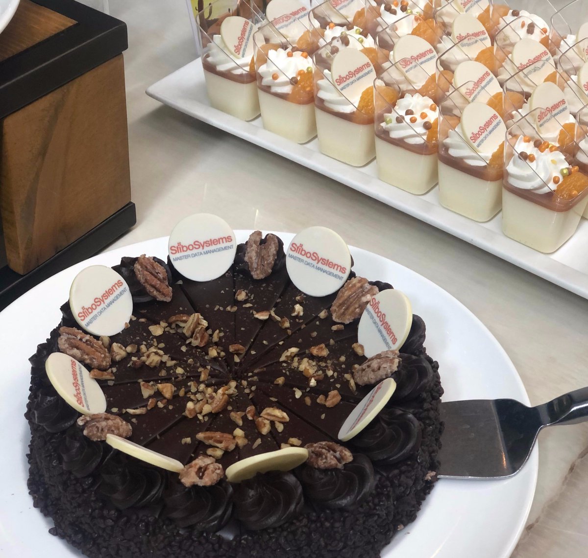 StiboSystems's tweet image. We’re attending and sponsoring the #ChiefDataEX in Scottsdale, Arizona. Day 1 was packed with interesting take-aways and conversations. #DataLiteracy &amp;amp; transformation of #data and #analytics were among the themes. If you’re here, please reach out to the #StiboSystems team.