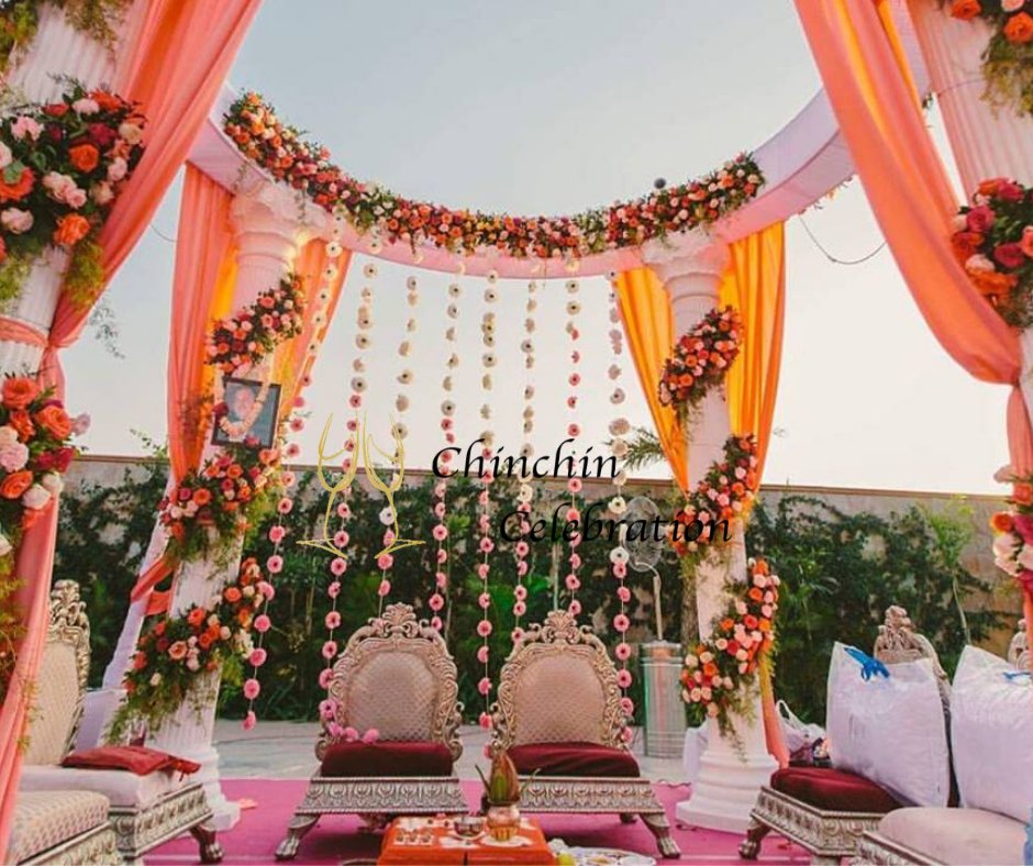 chinchincelebr1's tweet photo. #ChinchinCelebration #Decorate #Mandaps with #traditional flowers in the auspicious elements of the #wedding. 
Any Query: 7289056490
#weddingplanner #weddingdesigner #eventplanner #coporateeventplanner #event #weddingphotography https://t.co/xwpLzbldLn