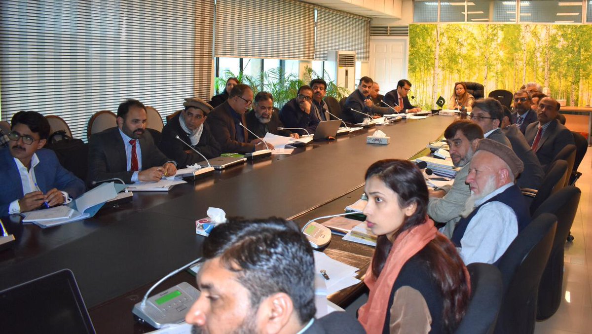 ClimateChangePK's tweet image. Secretary Ministry of Climate Change, @naheedsd_shah chaired a review meeting on #10BillionTreeTsunami with provincial experts. 

She exchanged input from regional experts and discussed lessons learned from previous plantation activities.