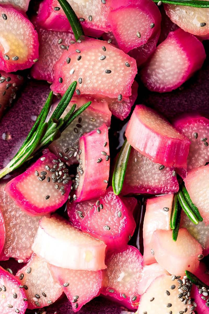 Kickstarting the week with Lizzy Rose Clough and her gorgeously colorful food photography
Click the link to see more of Lizzy’s work! ow.ly/uBqj50y5G1m
#colour #foodphotography #studio #advertising #editorial #foodanddrink #lizzyroseclough #terrimanduca #5aday #fruit #veg